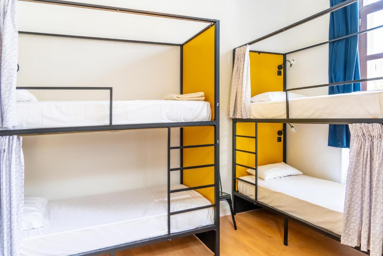 Intra Muros Hostel Heraklion Exteriör bild