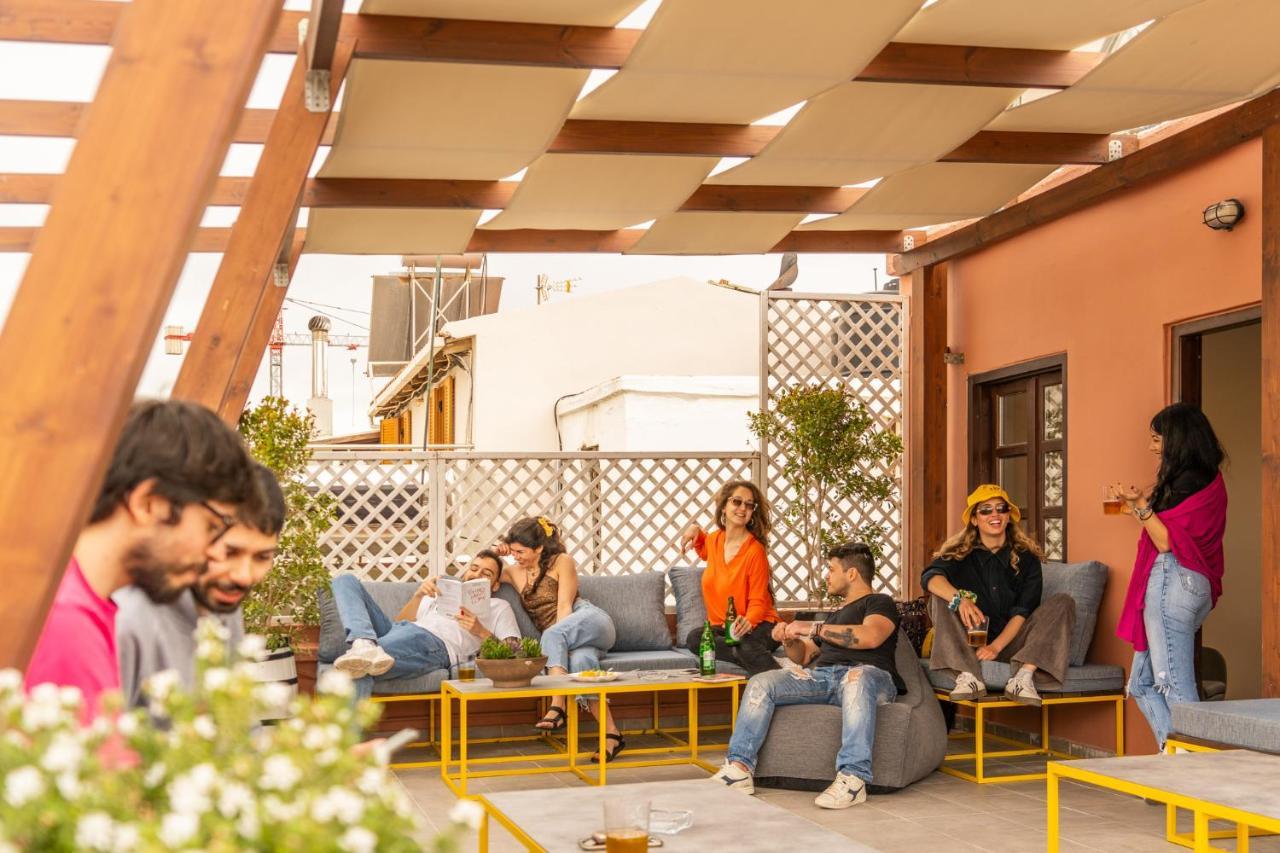 Intra Muros Hostel Heraklion Exteriör bild