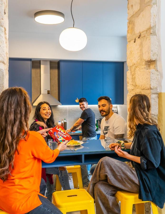Intra Muros Hostel Heraklion Exteriör bild